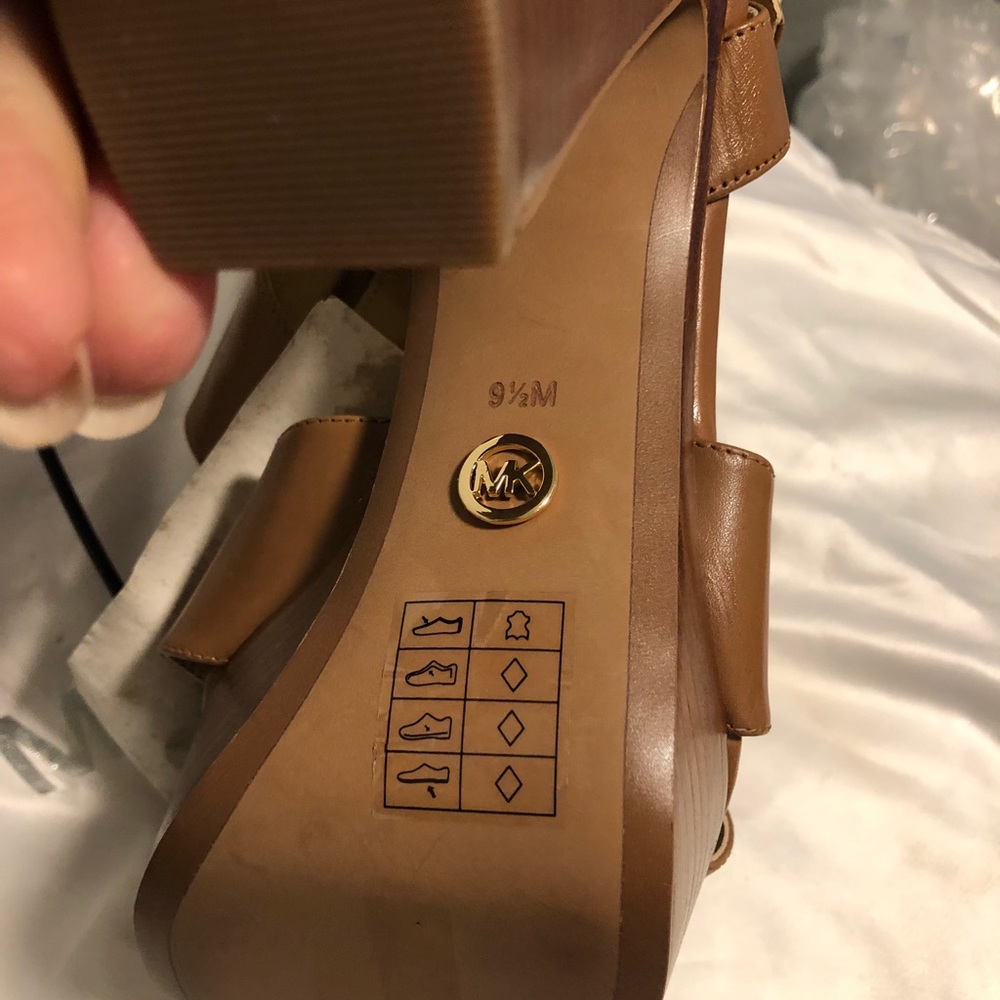 Chunky Heels New 5-1/2” W/ 1-1/2” Platform “‘New”’ - image 6